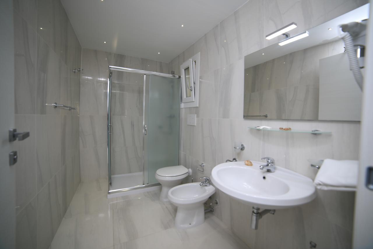 White Aurora Rooms Porto Cesareo Extérieur photo