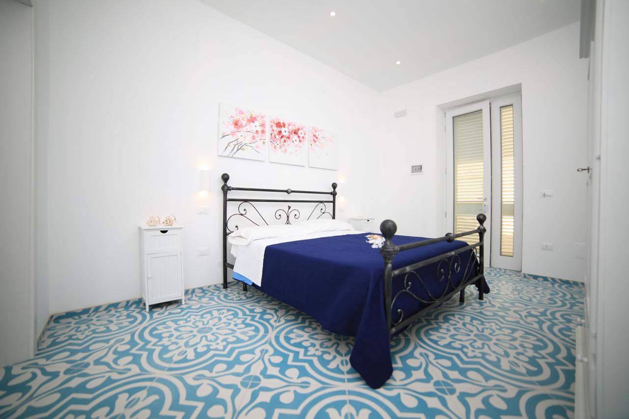 White Aurora Rooms Porto Cesareo Extérieur photo